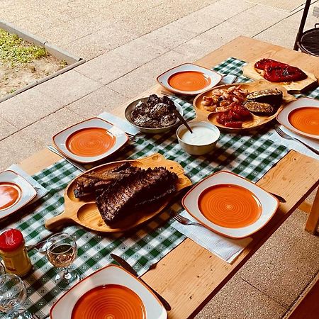 Platan Vendeghaz Villa Izvoare  Buitenkant foto